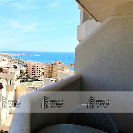 Benalbeach 1010 - Vista Al Mar - Piscina Todo El Ano - Primera Linea De Playa Benalmadena Bagian luar foto